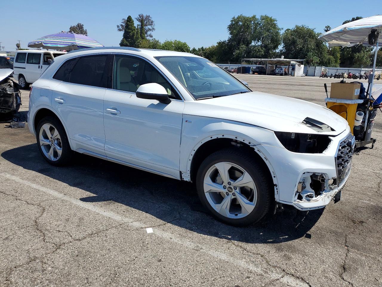 Audi Q5 Premium Plus 45
