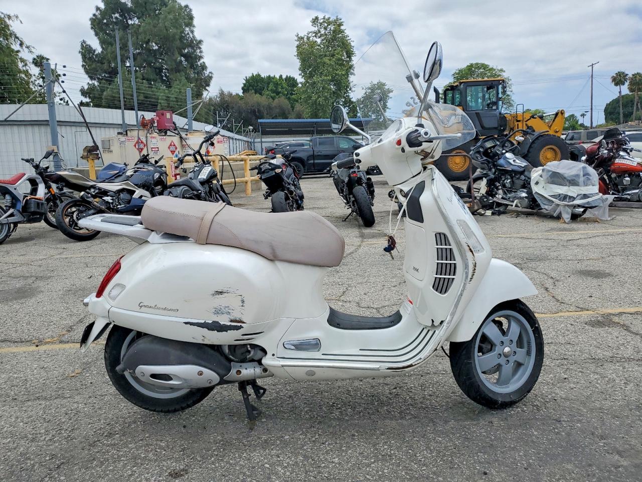 Salvage Vespa Scooter Image