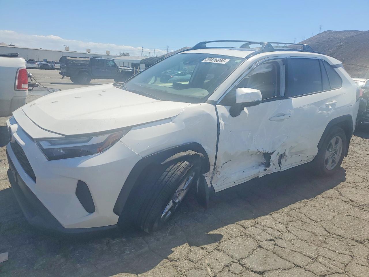 Salvage Toyota RAV4 Image