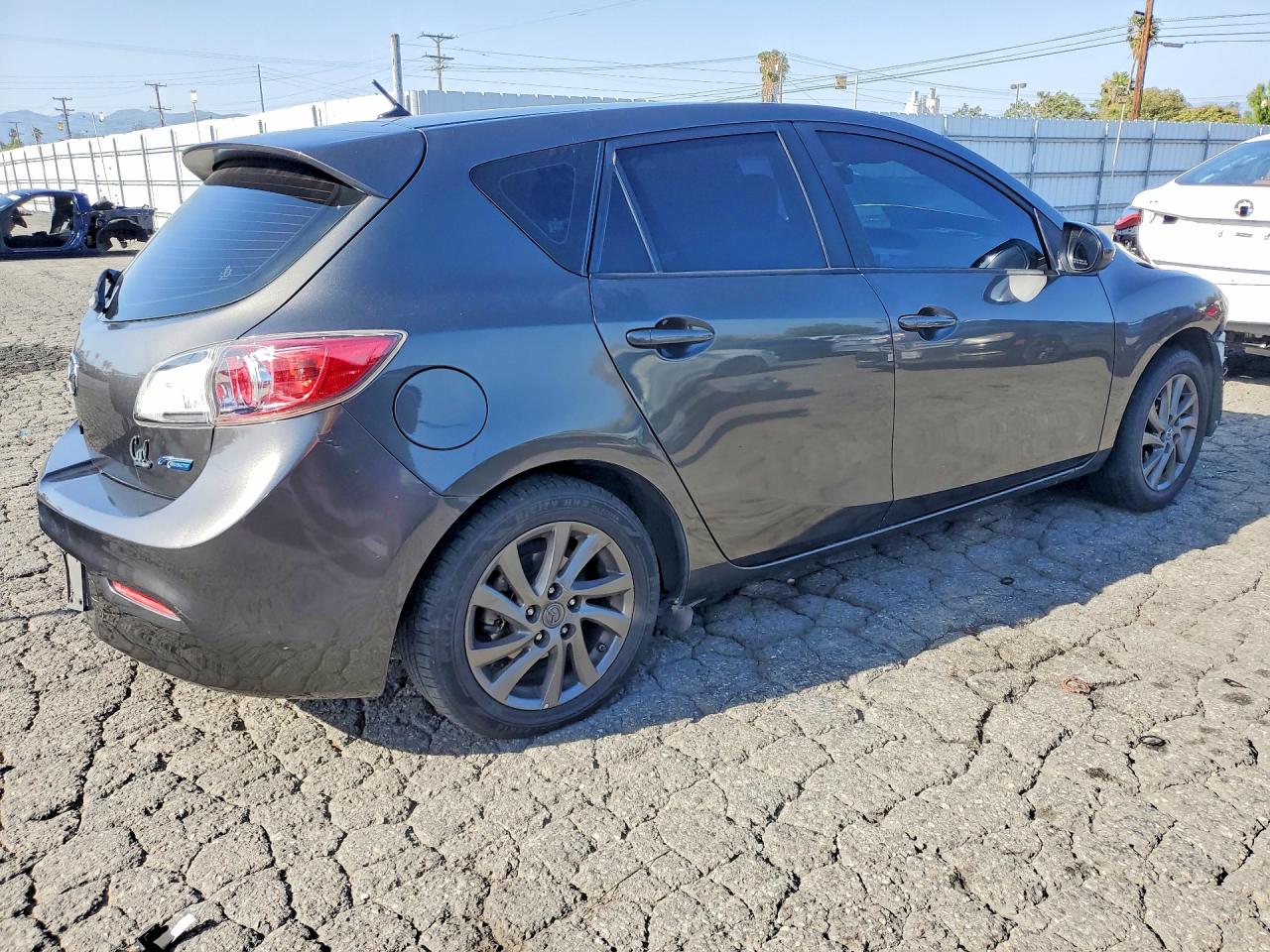 Mazda 3 I