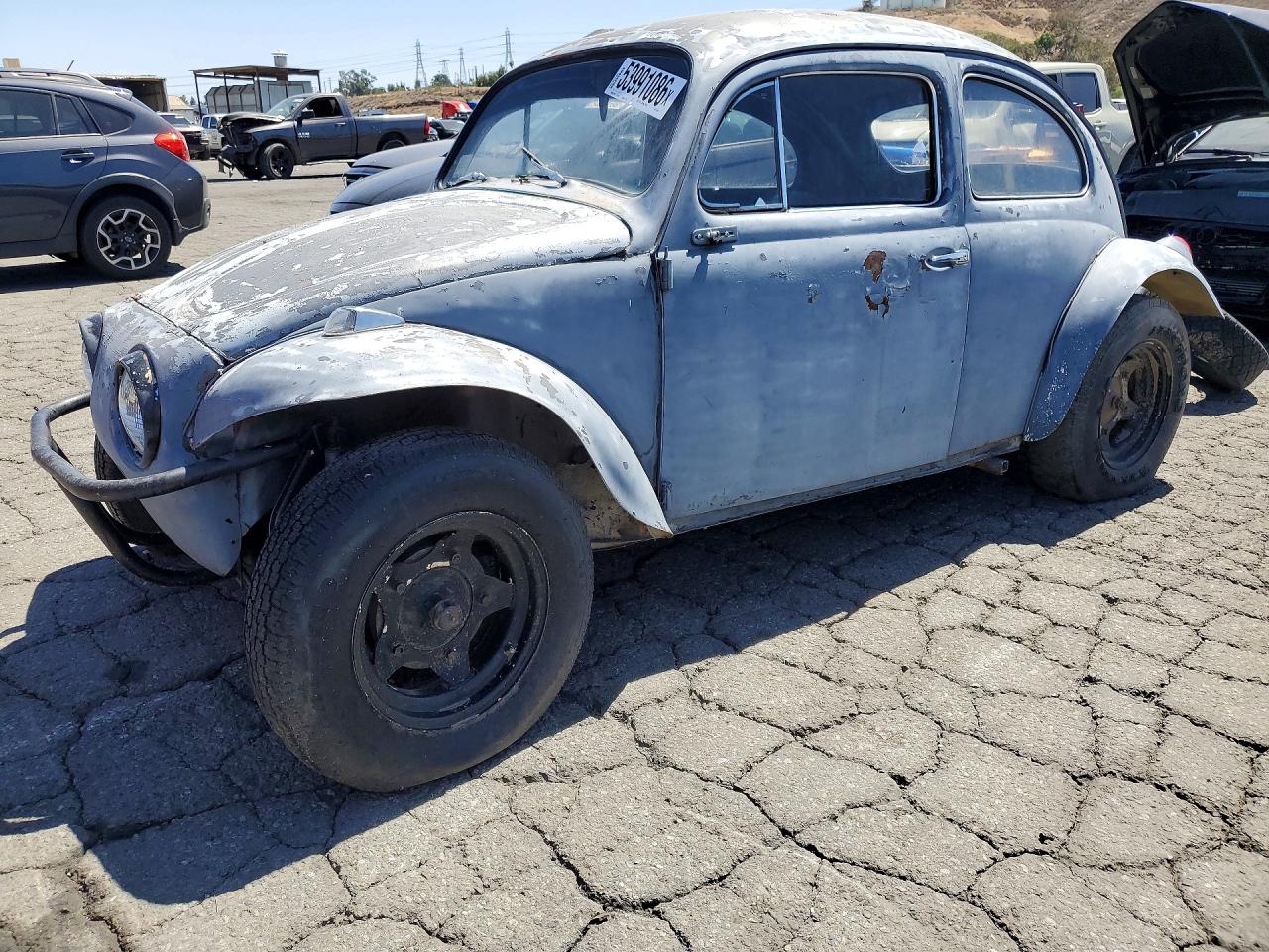 Salvage Volkswagen Beetle Image