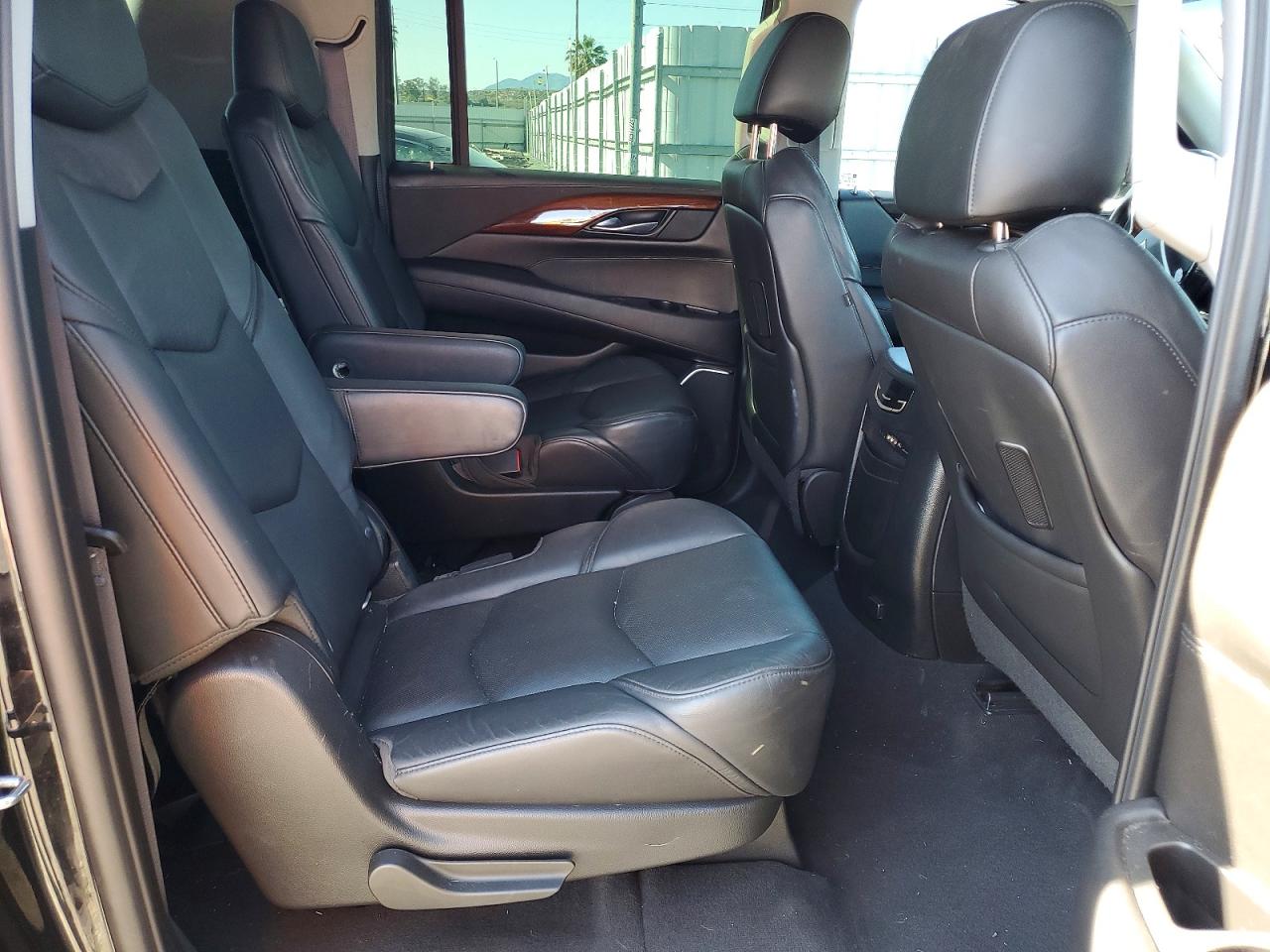 Cadillac Escalade Esv Premium
