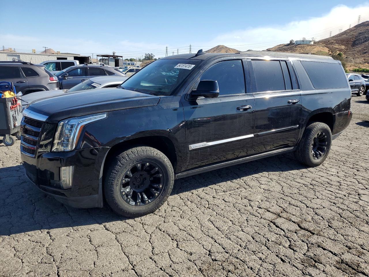Salvage Cadillac Escalade Image