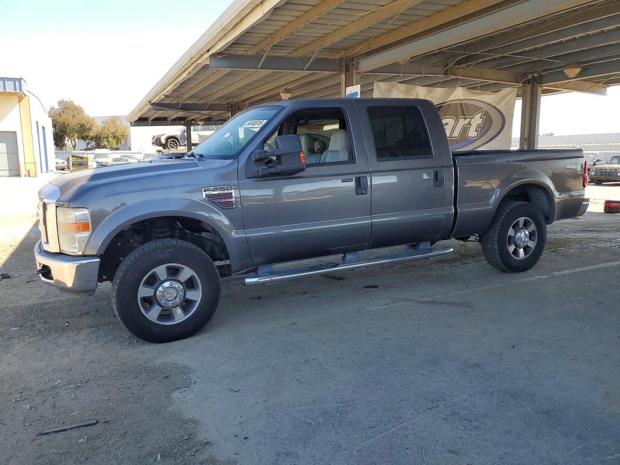 Salvage Ford F-250 Image
