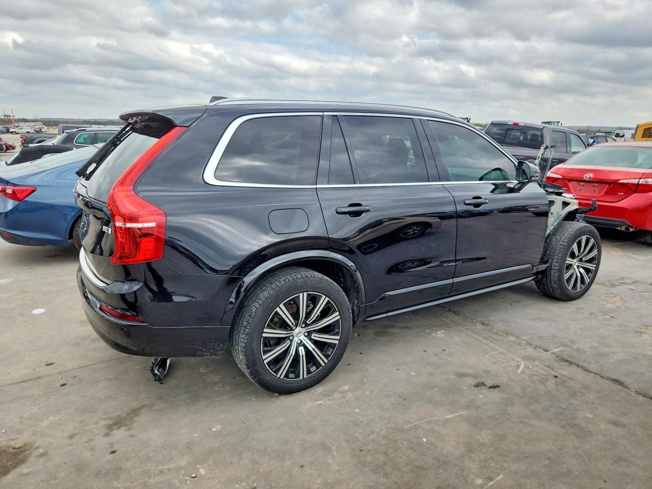 Volvo XC90 Core