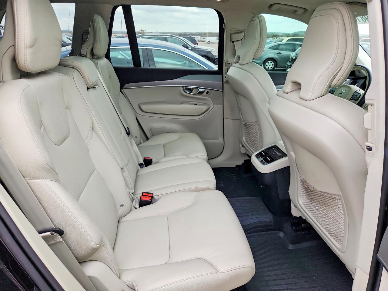 Volvo XC90 Core