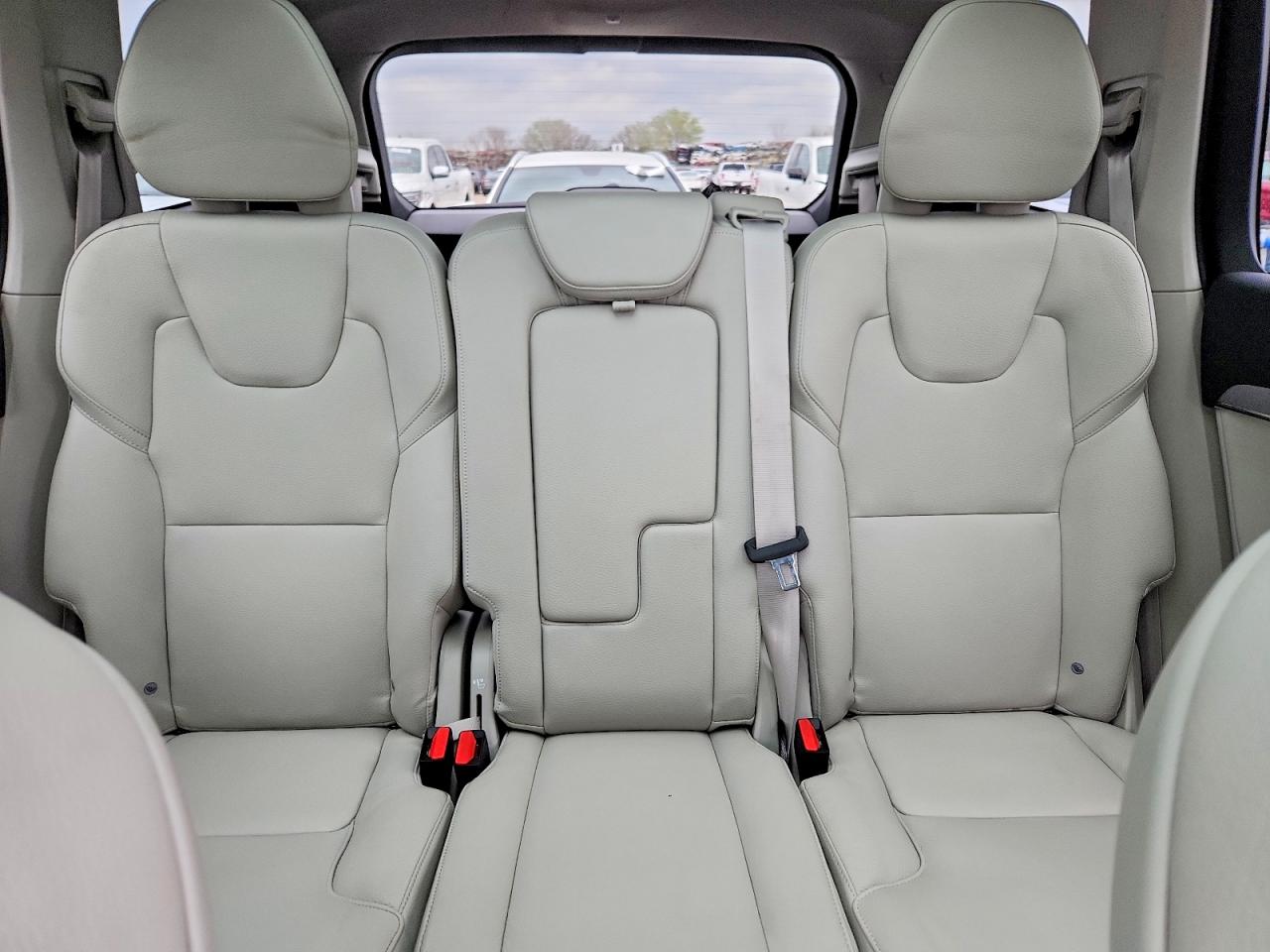 Volvo XC90 Core