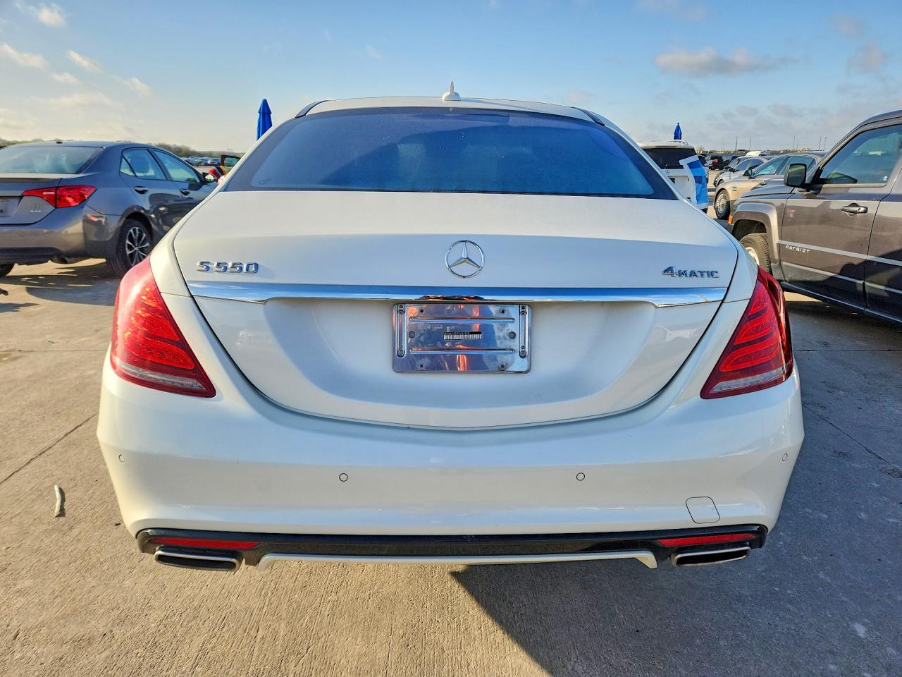 Mercedes-Benz S-Class 550 4matic