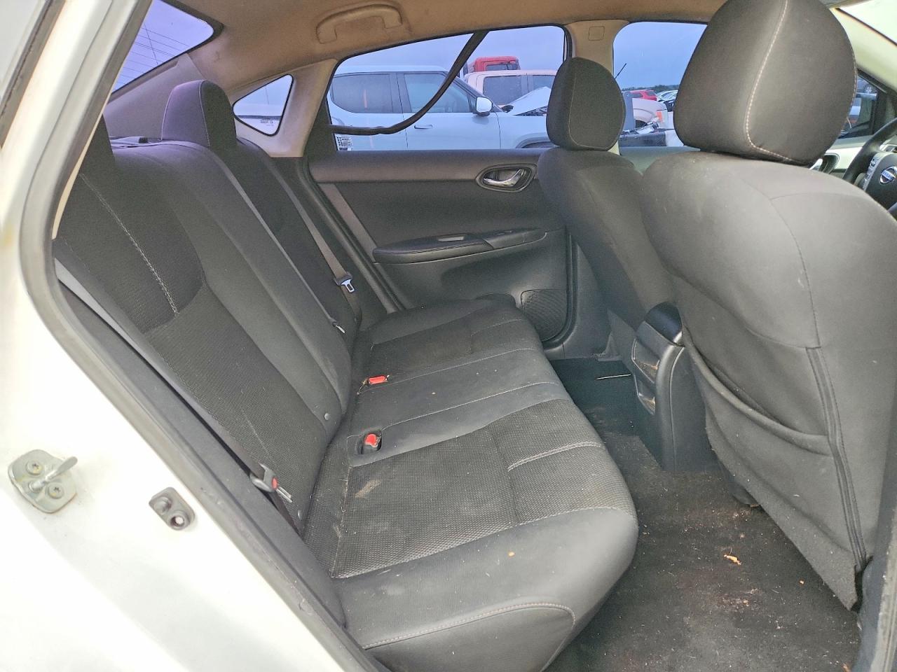 Nissan Sentra S