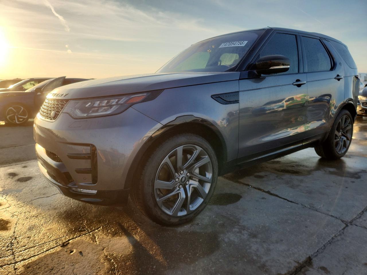 Salvage Land Rover Discovery Image