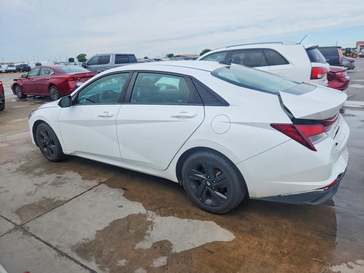Hyundai ELANTRA Sel