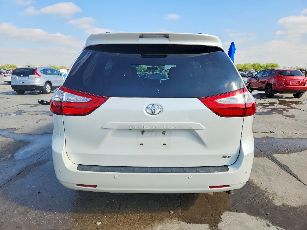 Toyota Sienna Xle Premium 8-passenger