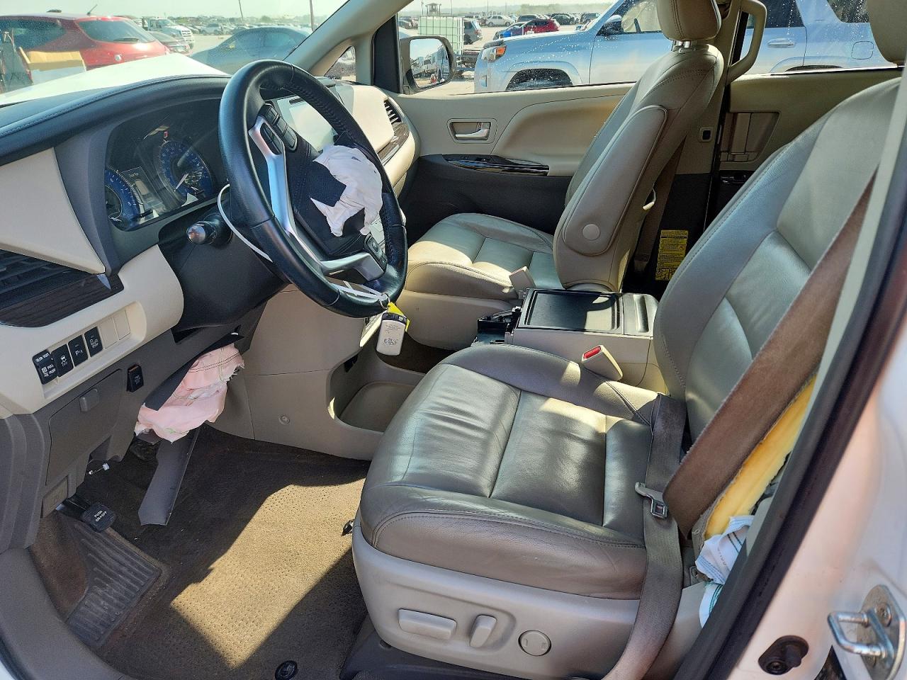 Toyota Sienna Xle Premium 8-passenger