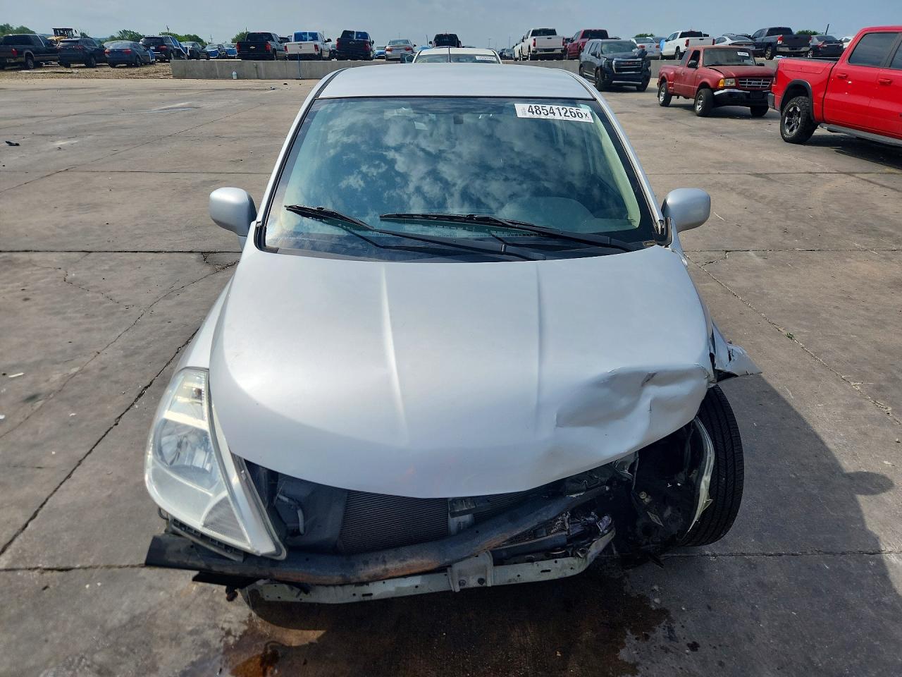 Nissan Versa 1.8 S
