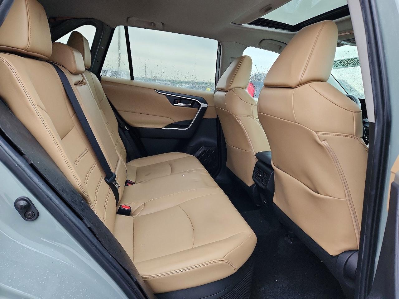 Toyota RAV4 Xle Premium