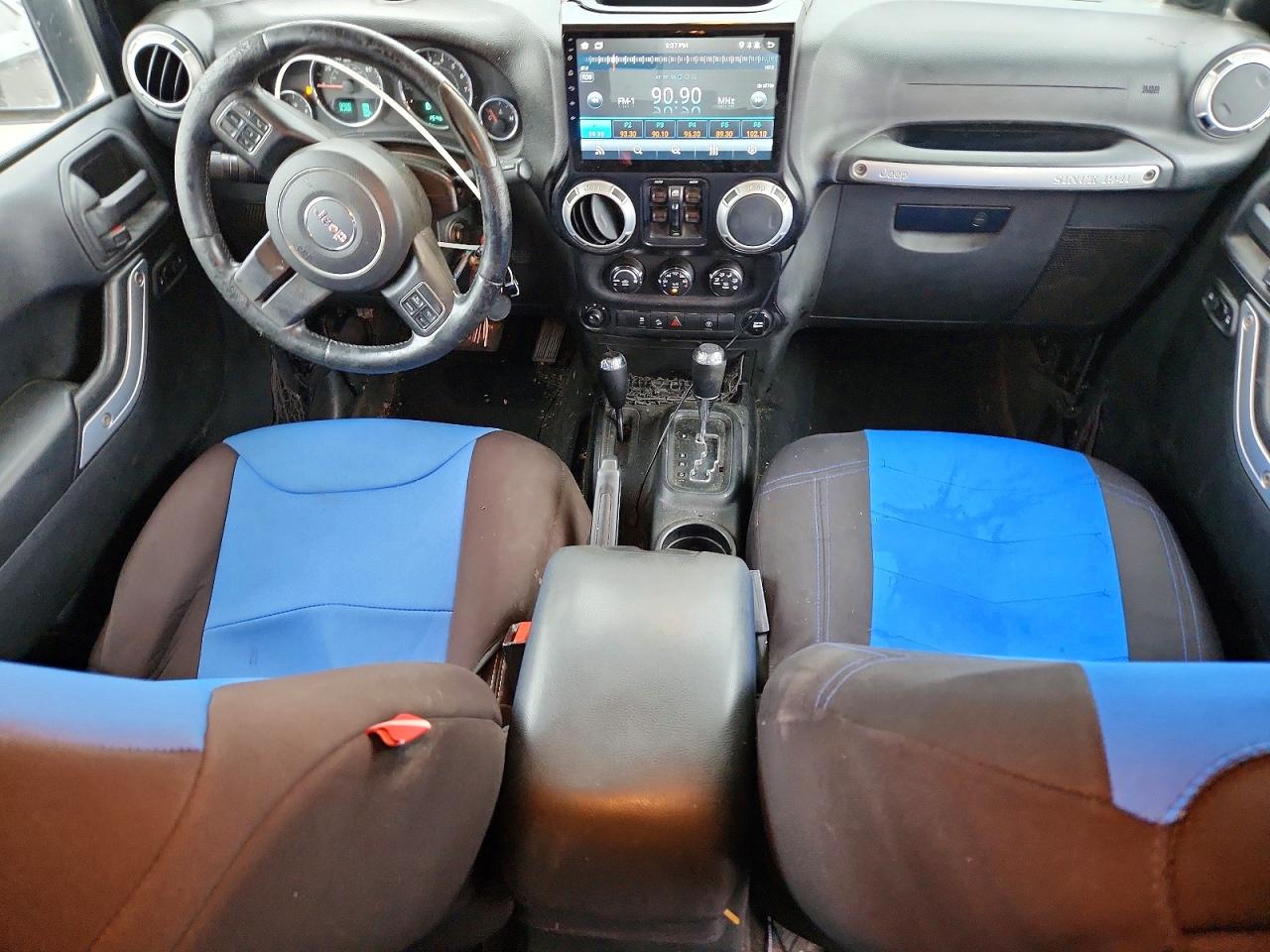 Jeep Wrangler Sahara
