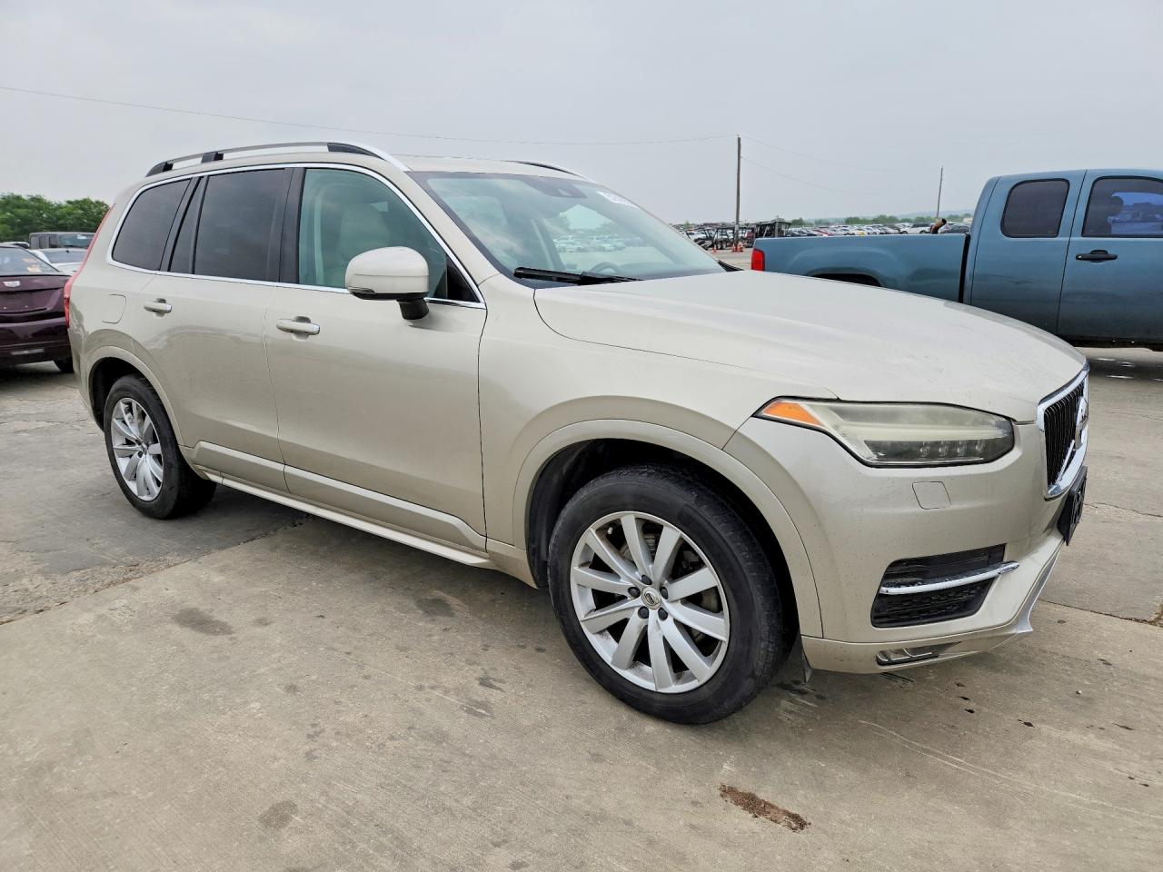 Volvo XC90 T6