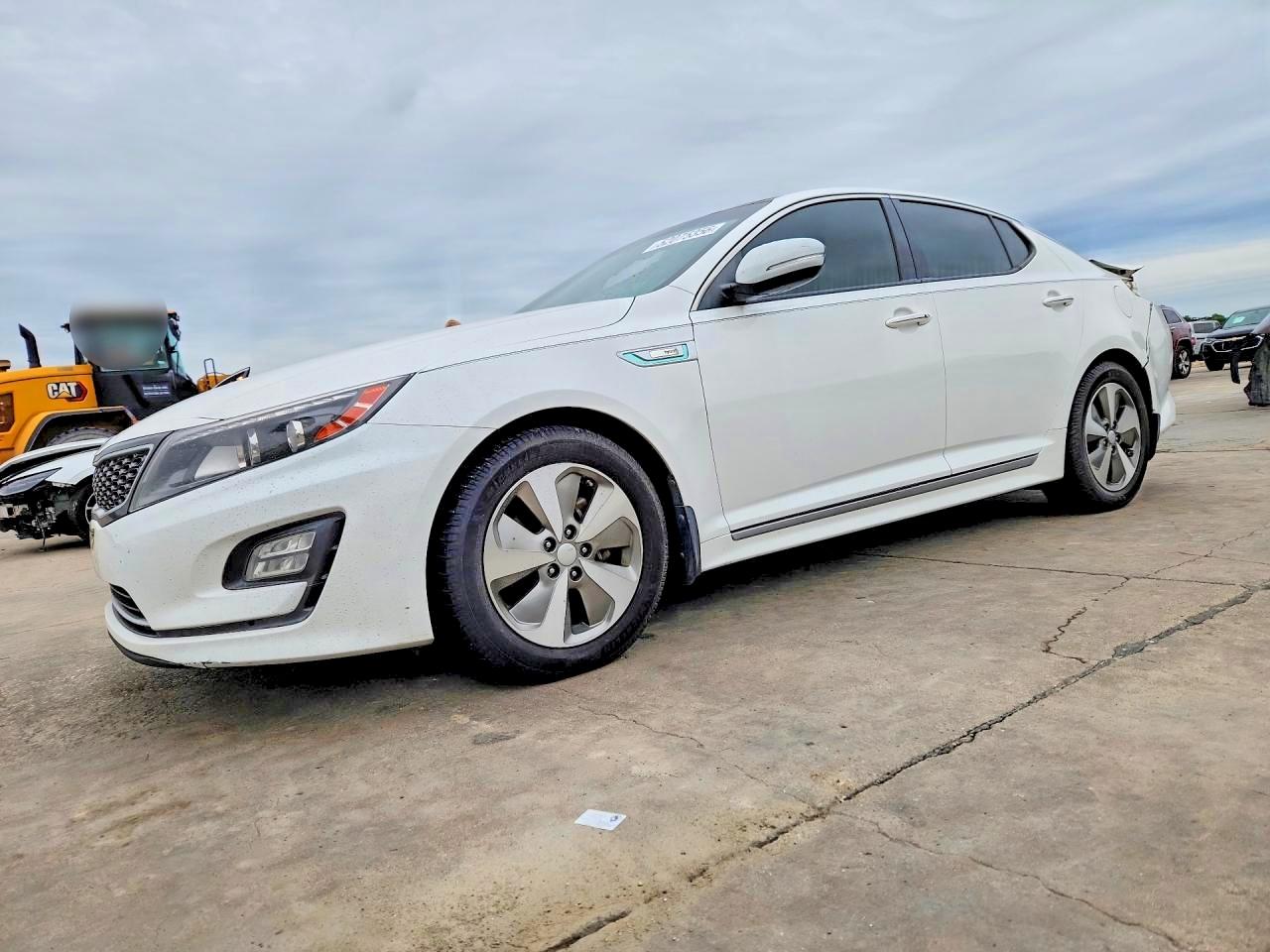 Salvage Kia Optima Image
