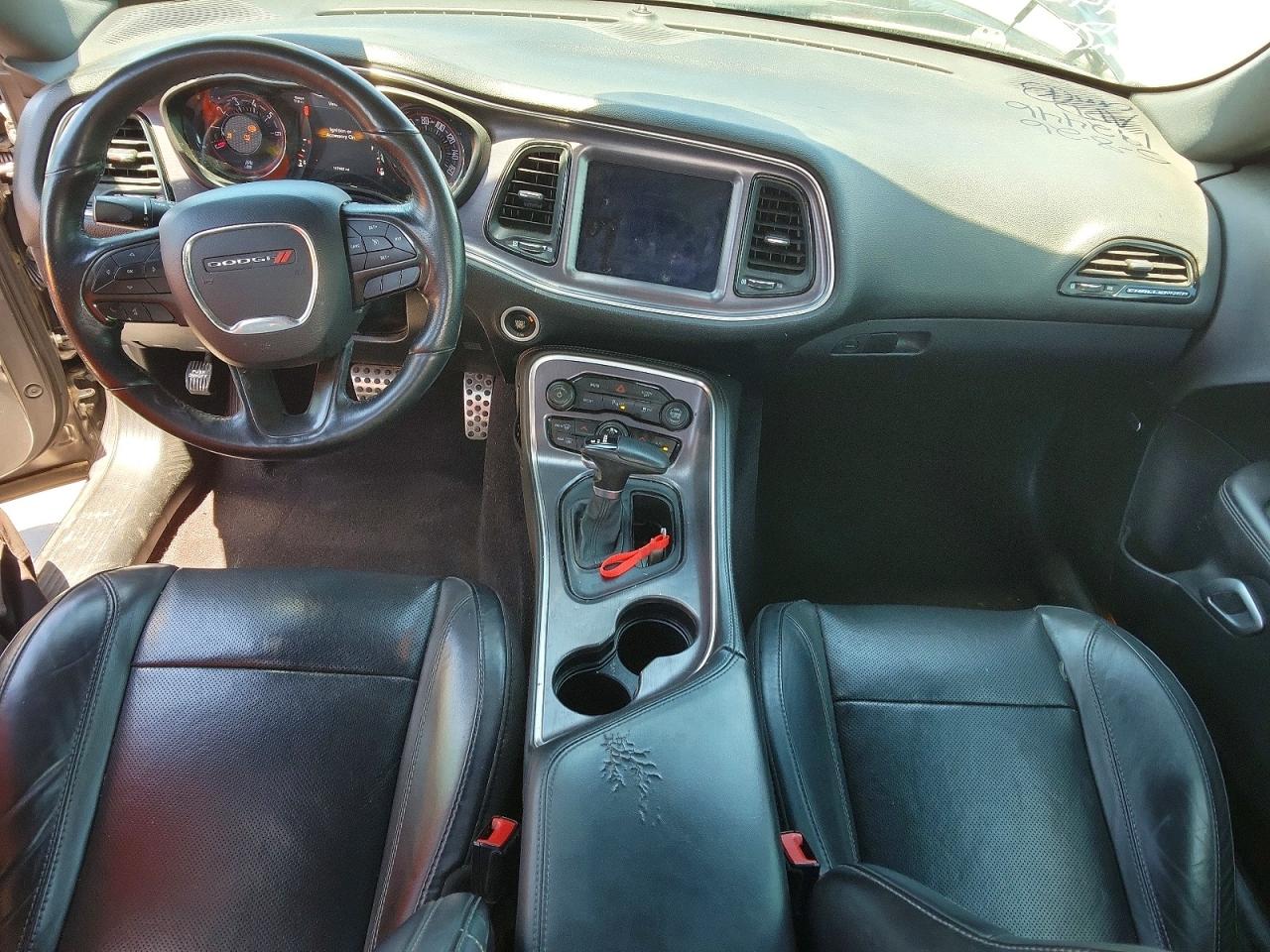Dodge Challenger Sxt