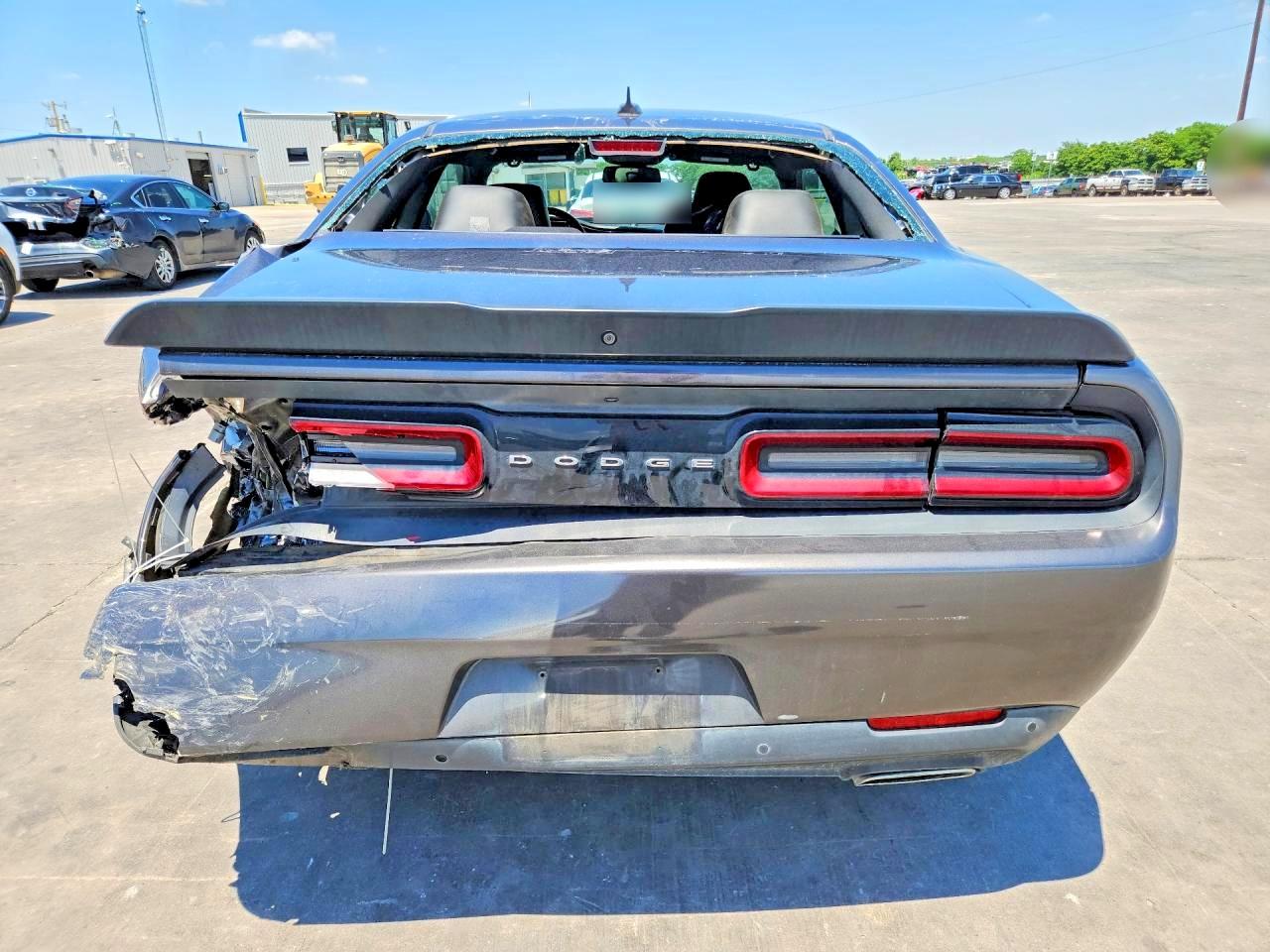 Dodge Challenger Sxt