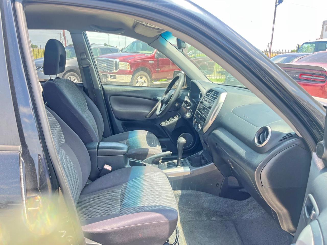 Toyota RAV4 Base