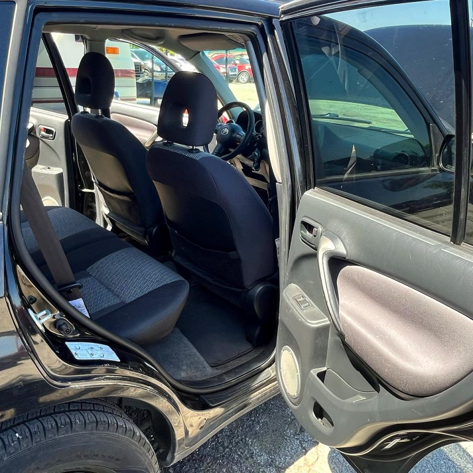 Toyota RAV4 Base