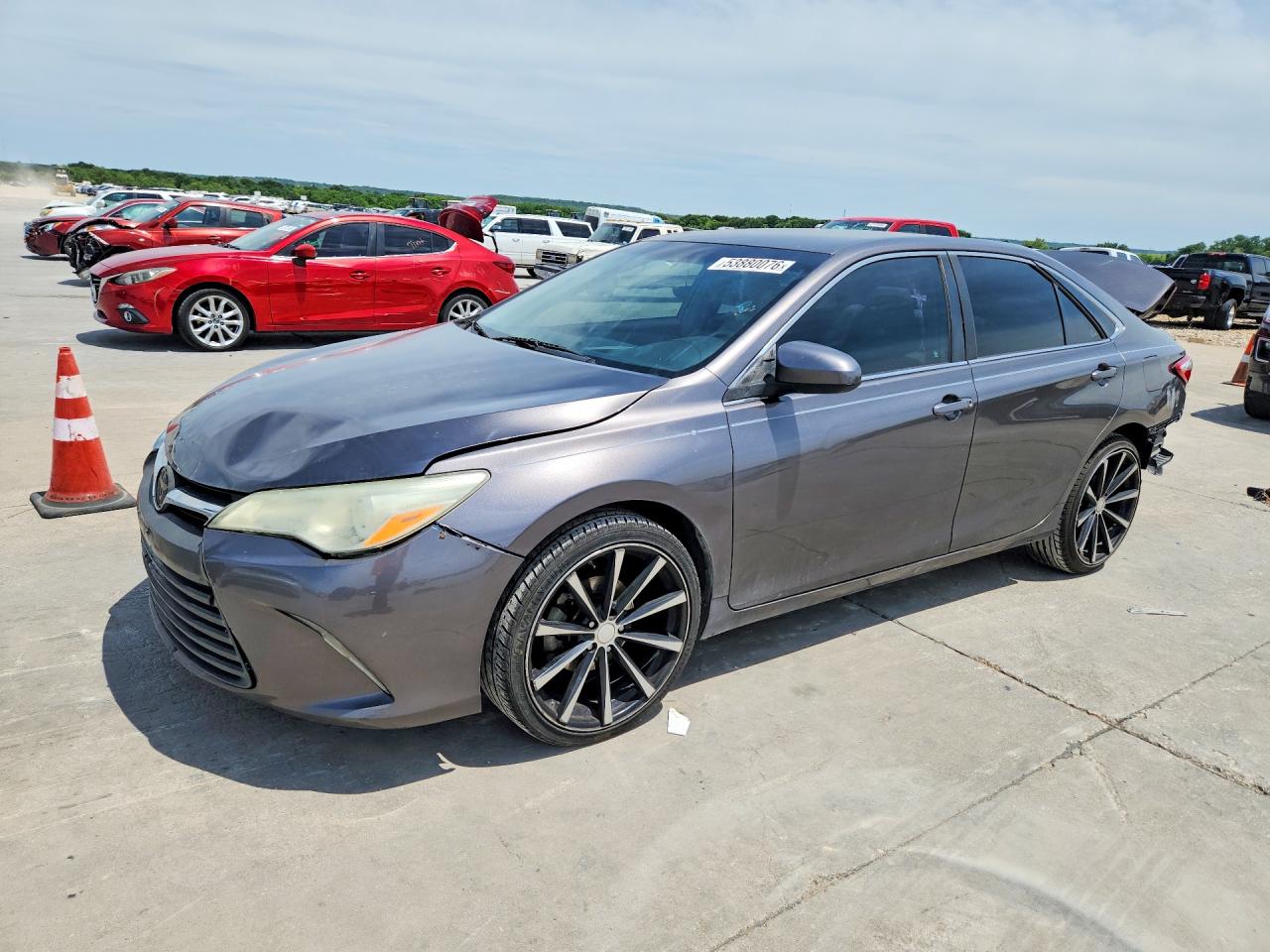 Salvage Toyota Camry Image