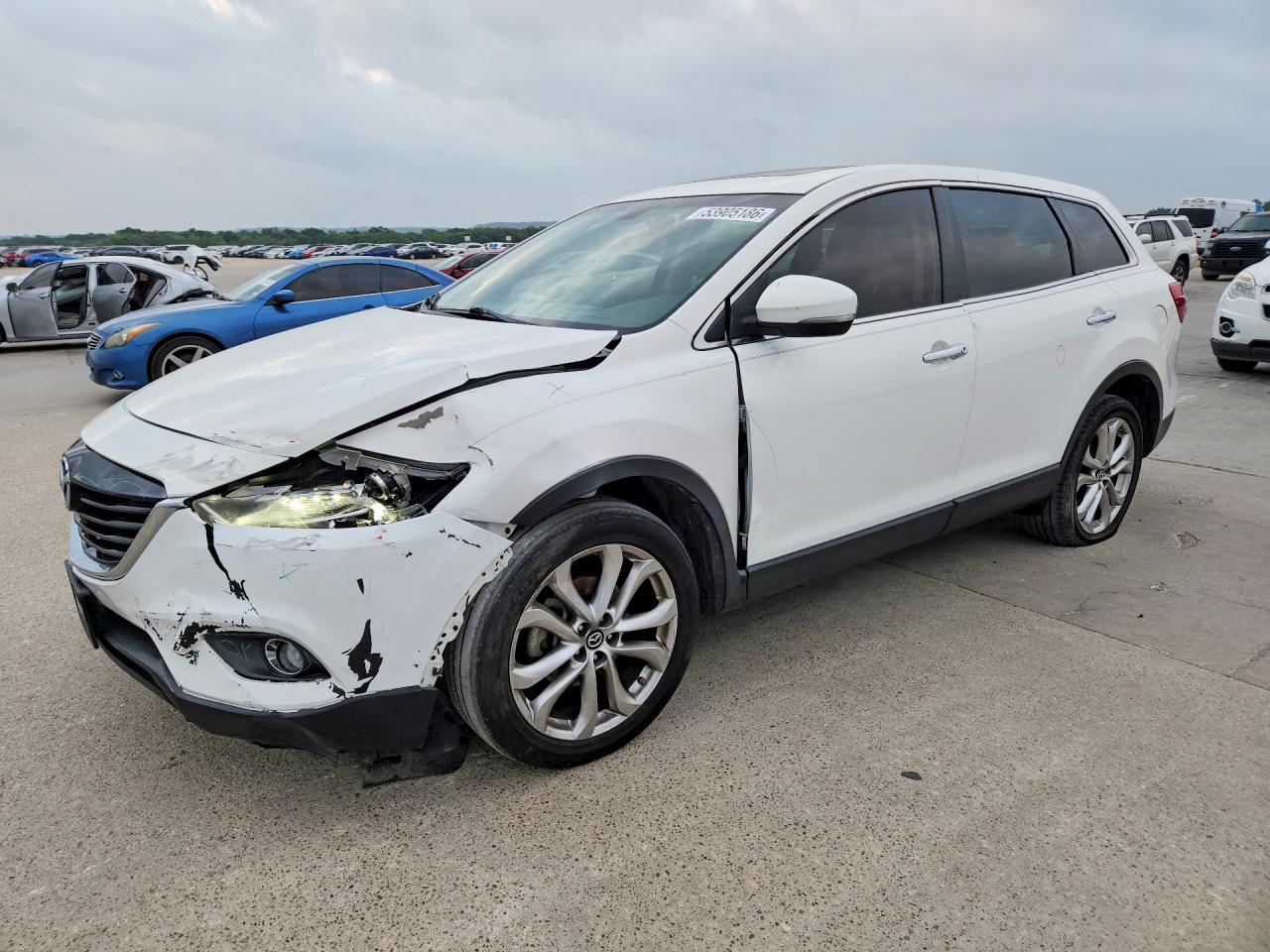 Salvage Mazda Cx Image