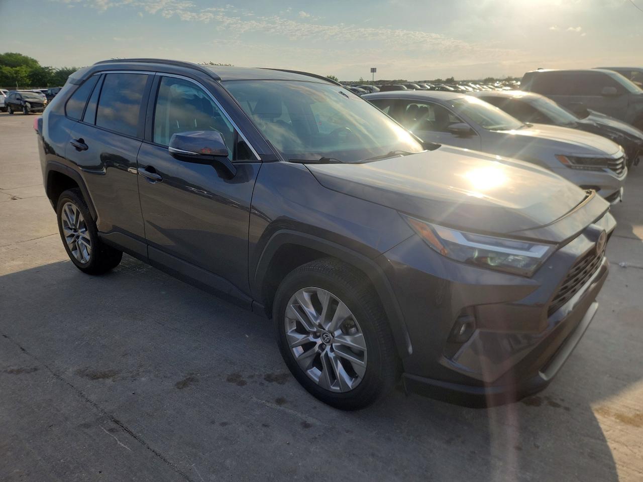 Toyota RAV4 Xle Premium
