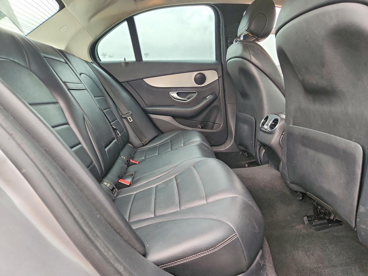 Mercedes-Benz C-Class 300