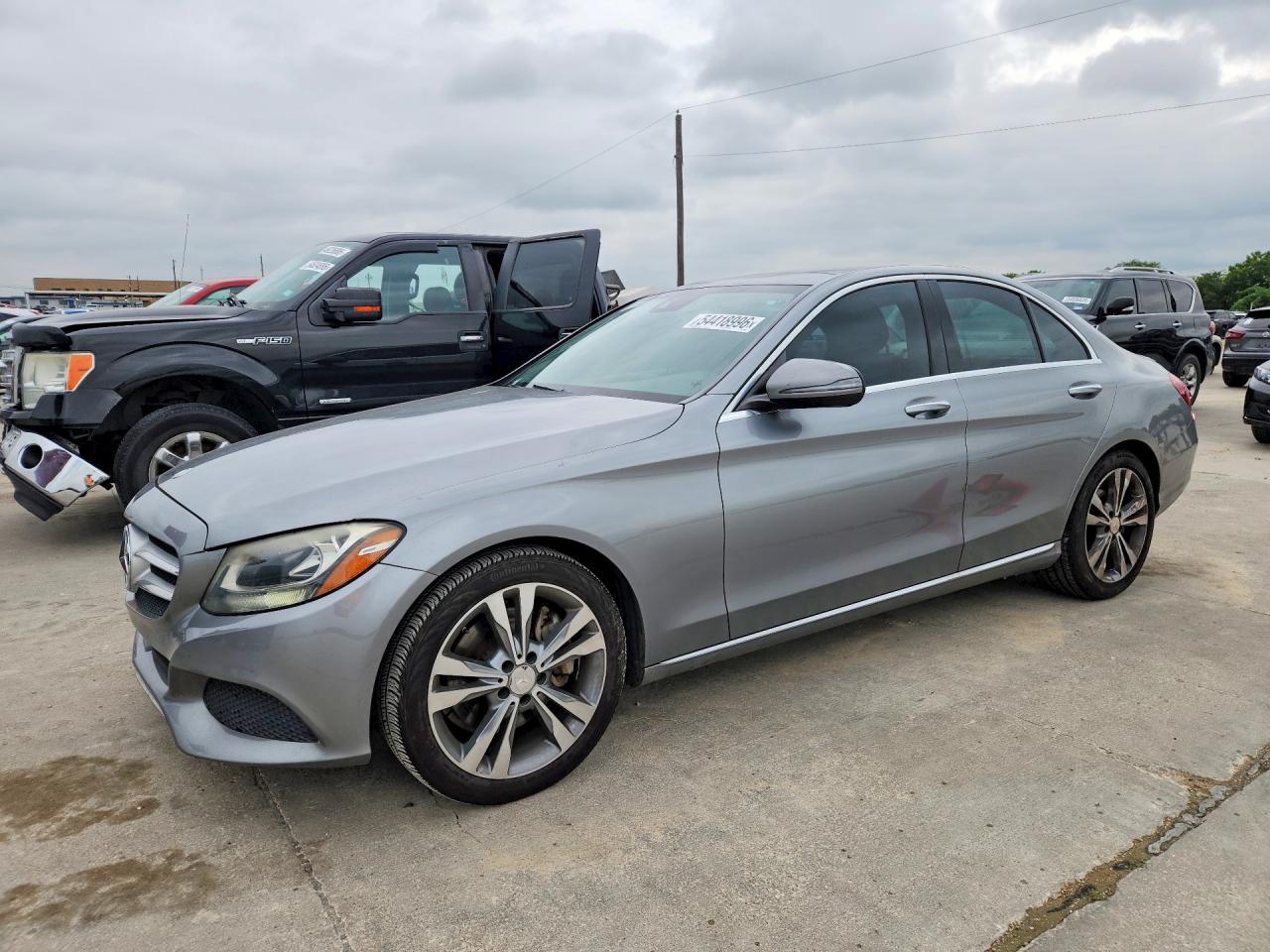 Salvage Mercedes-Benz C-Class Image