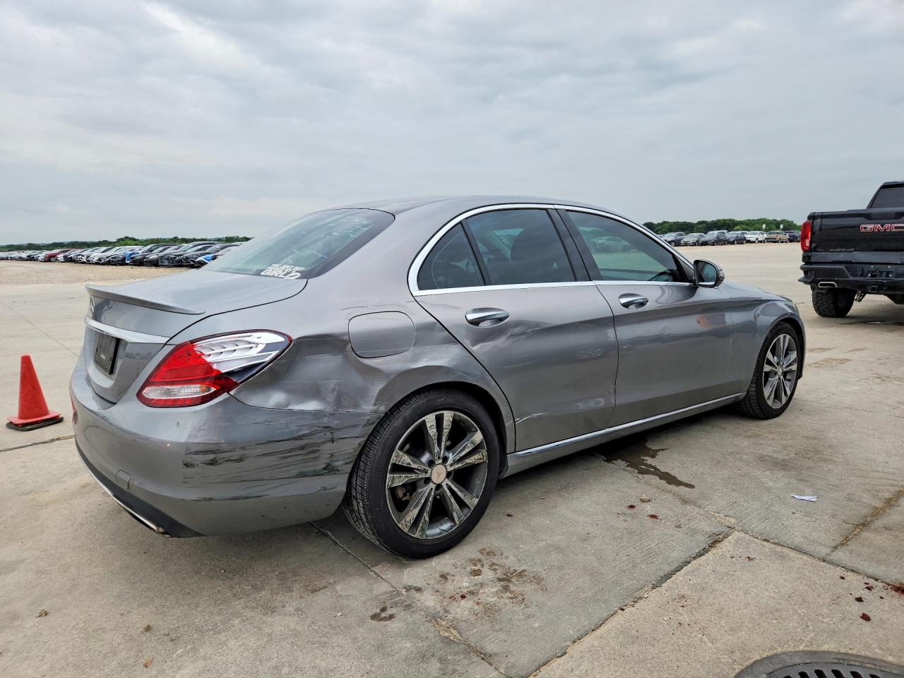 Mercedes-Benz C-Class 300