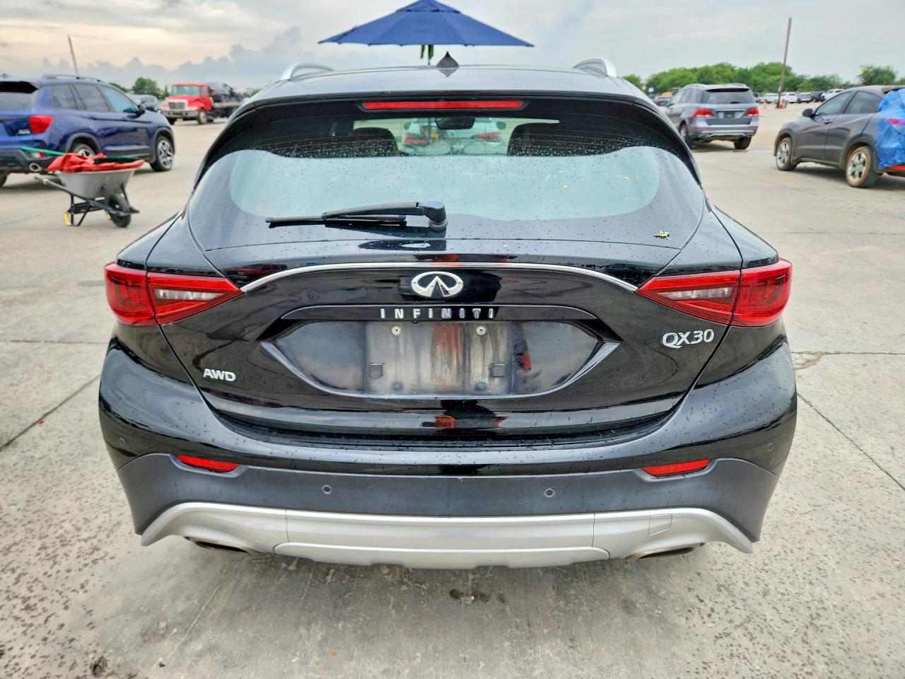 INFINITI Qx Premium
