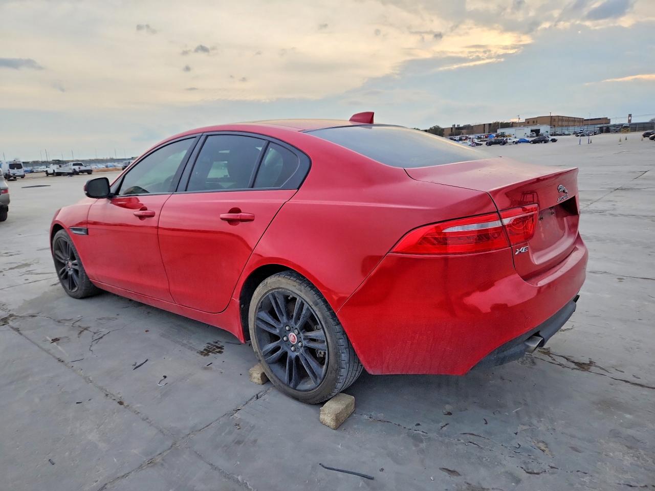 Jaguar XE Prestige