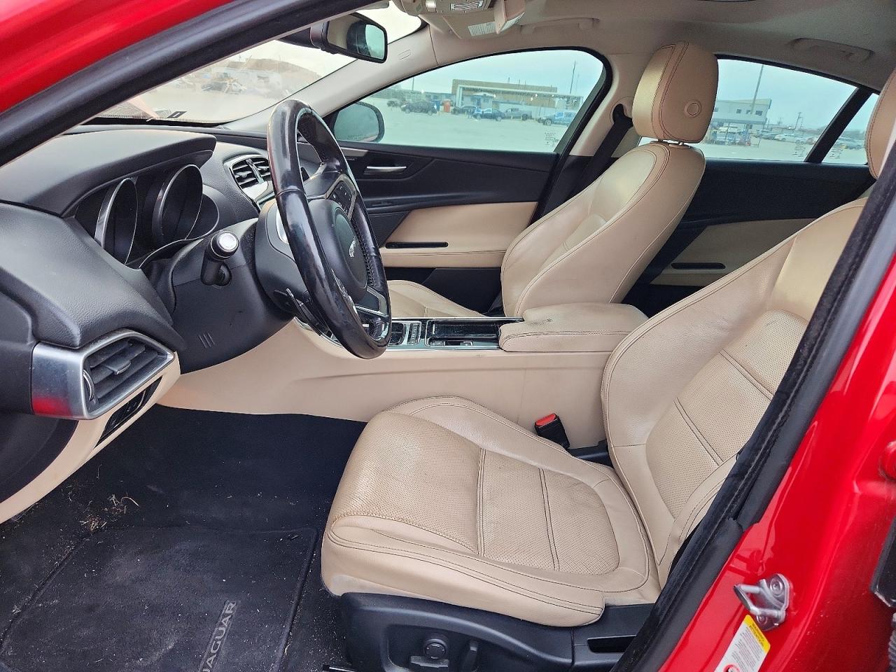 Jaguar XE Prestige