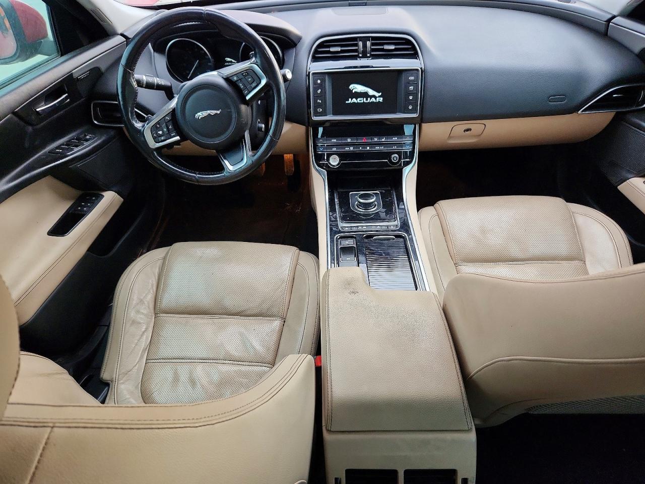 Jaguar XE Prestige