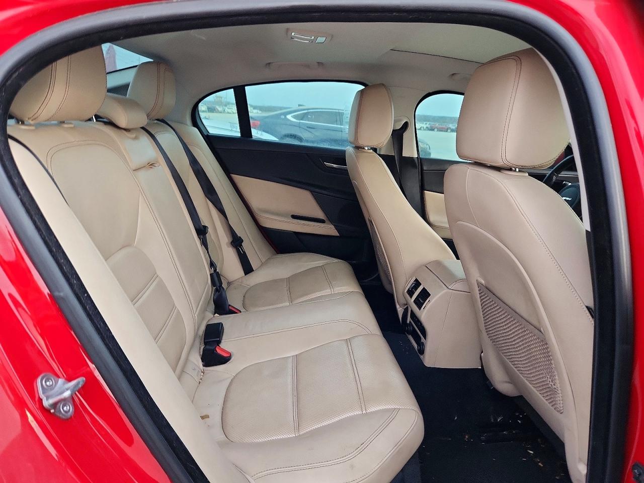 Jaguar XE Prestige