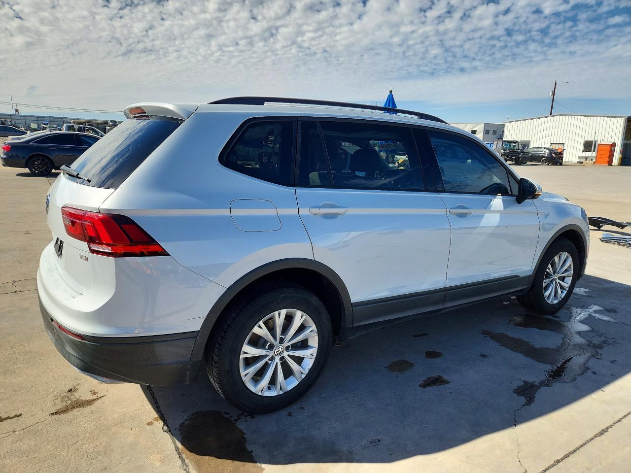 Volkswagen Tiguan S