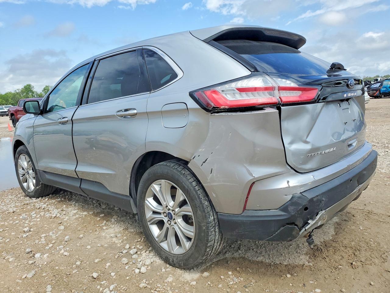 Ford Edge Titanium
