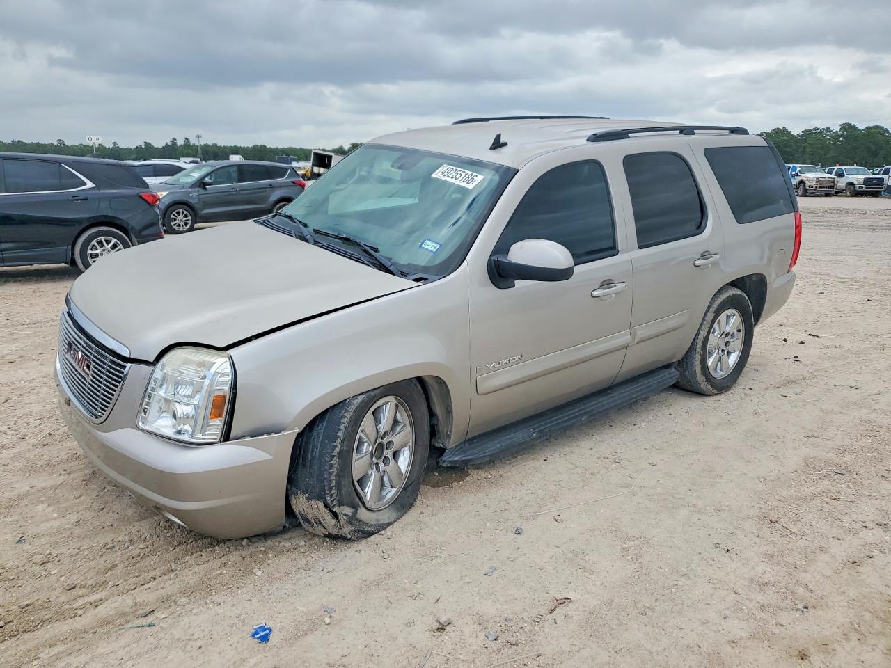Salvage GMC Yukon Image