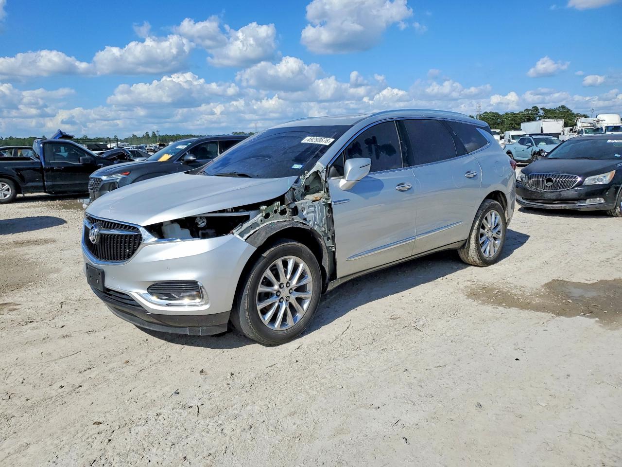Salvage Buick Enclave Image