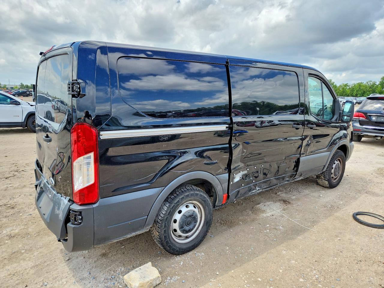 Ford Transit T-150