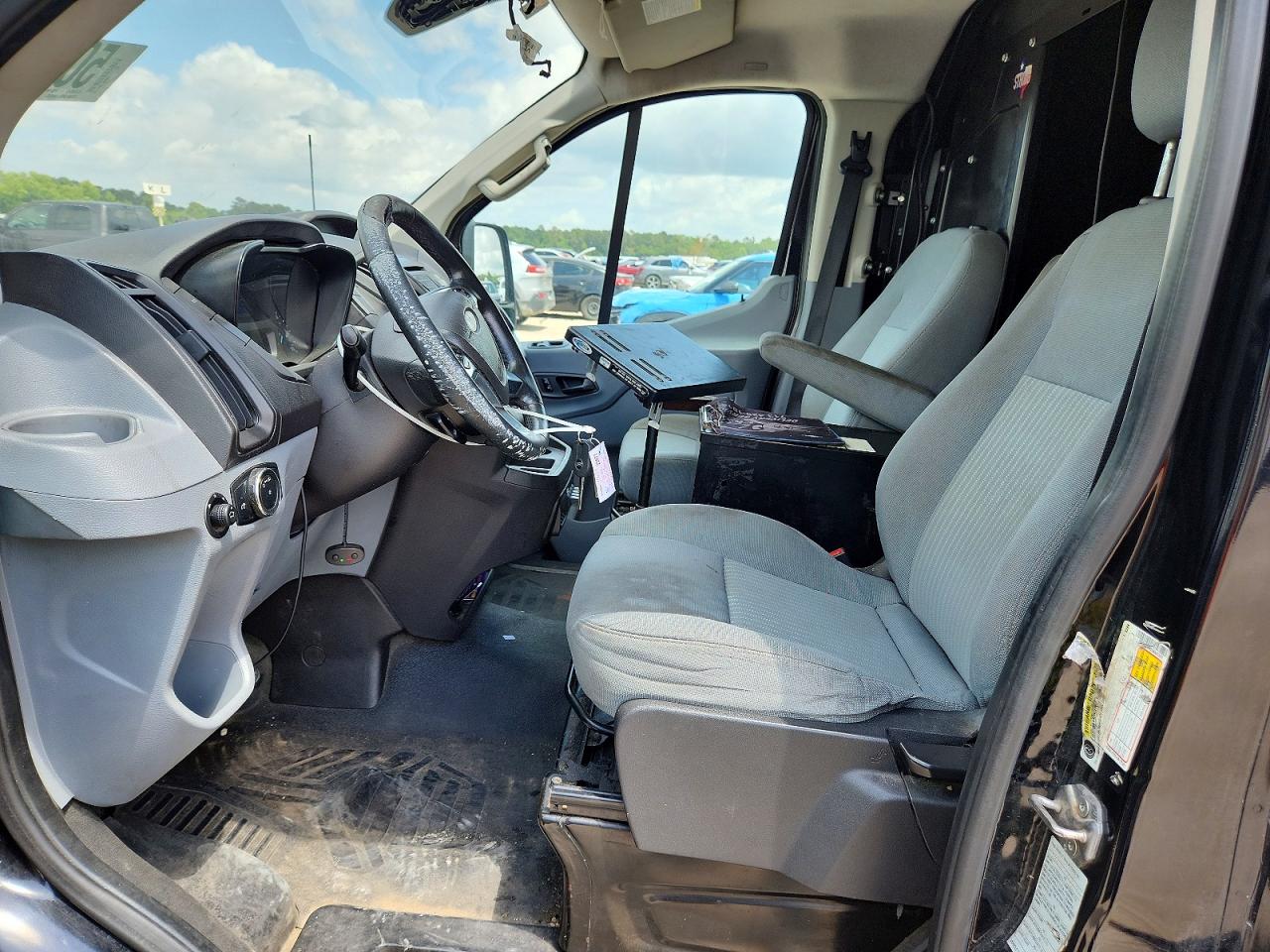 Ford Transit T-150