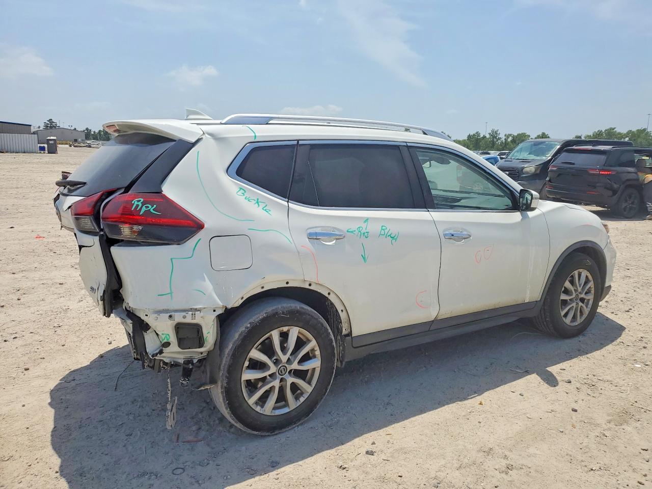Nissan Rogue Sv