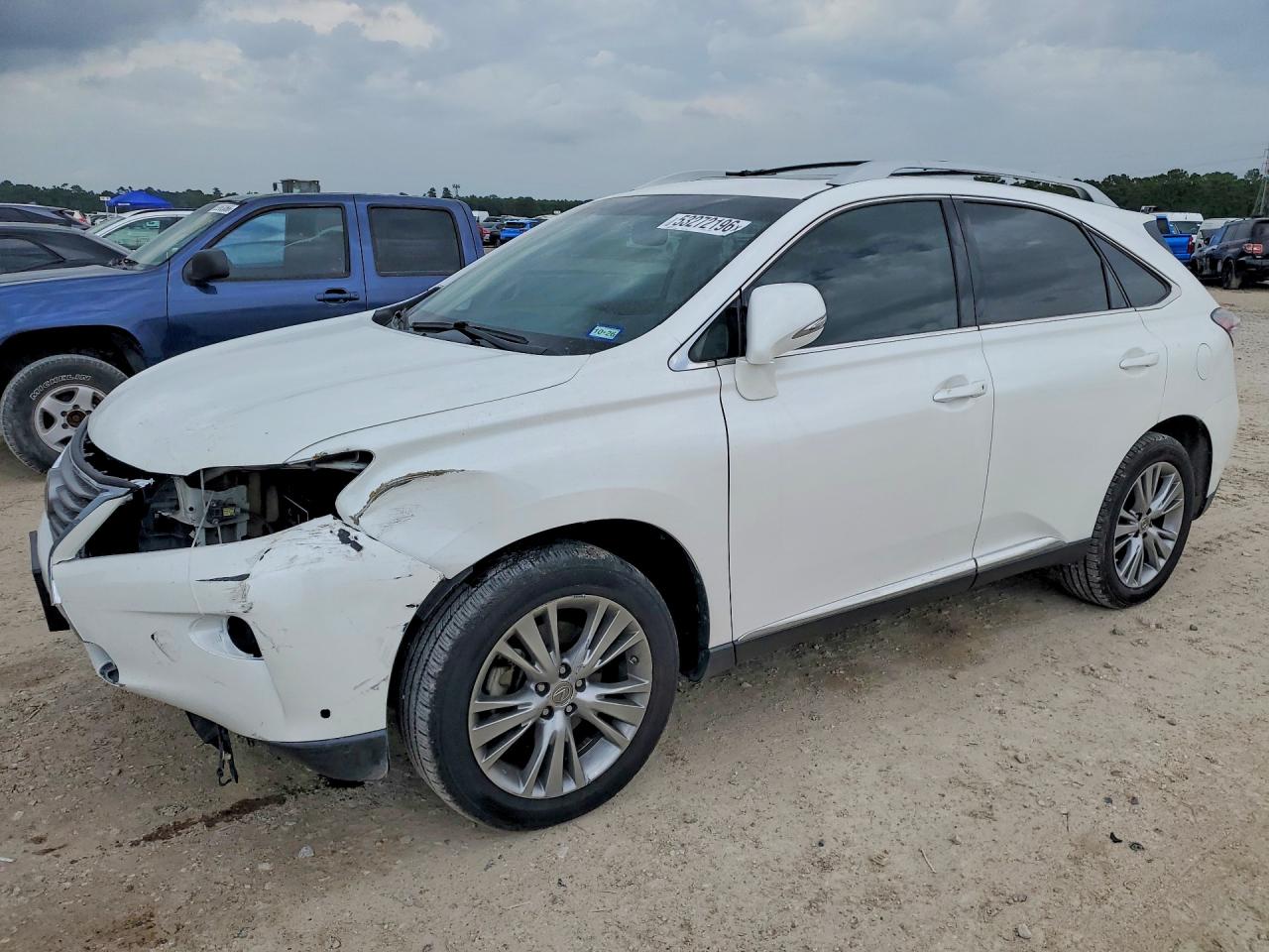 Salvage Lexus RX Image