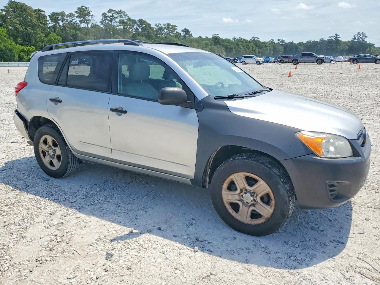 Toyota RAV4 Base