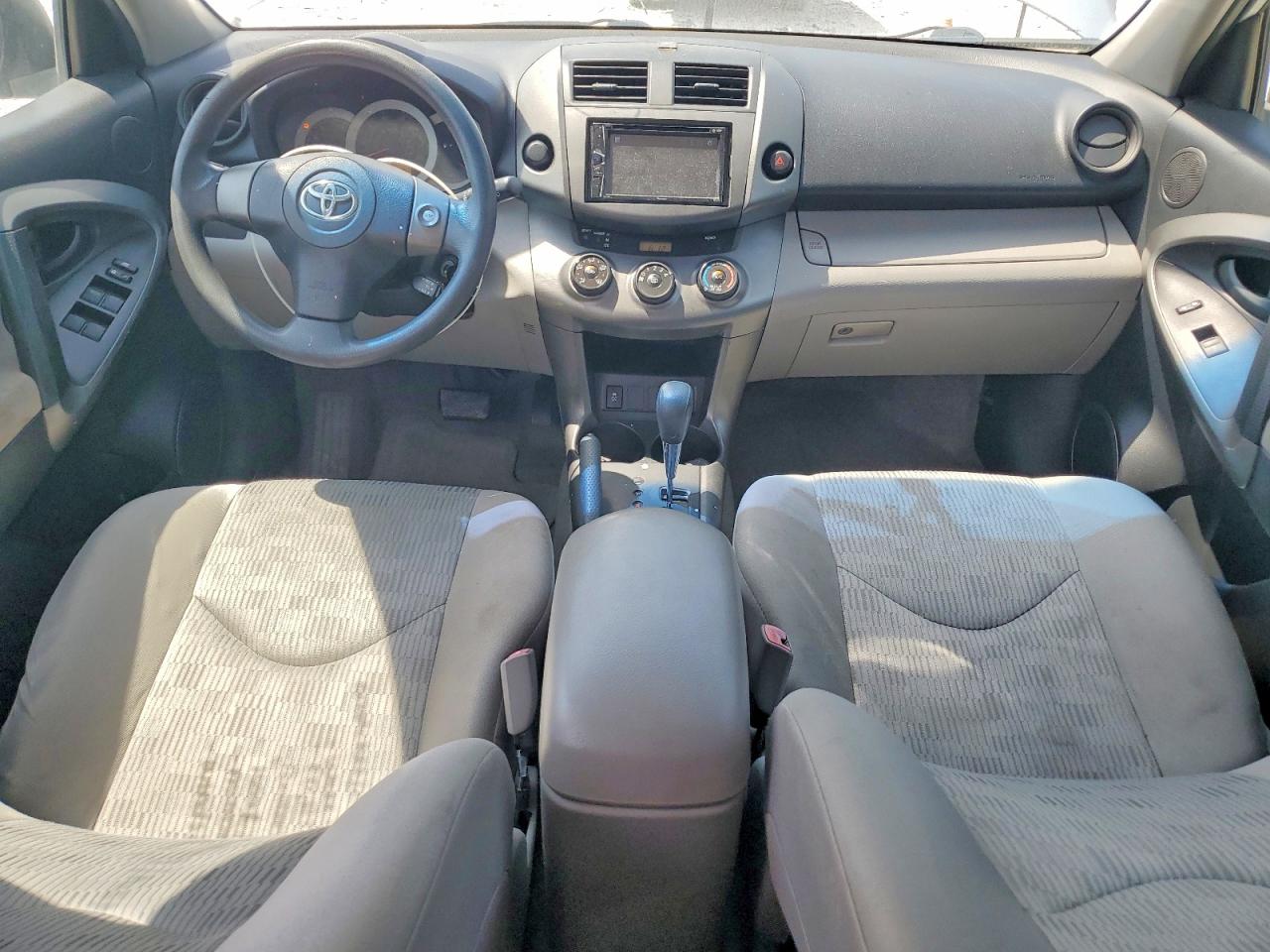 Toyota RAV4 Base