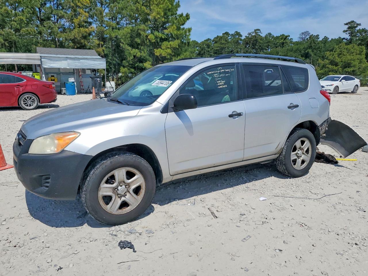 Salvage Toyota RAV4 Image