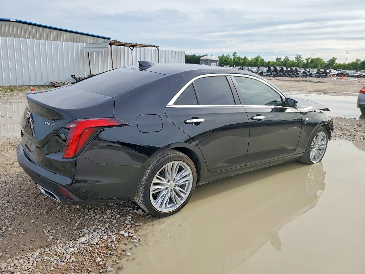 Cadillac CT4 Premium Luxury