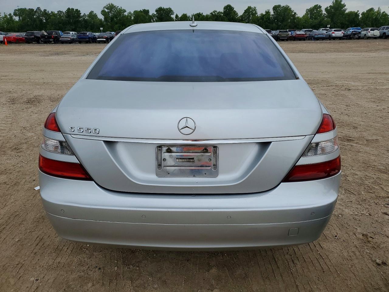 Mercedes-Benz S-Class 550